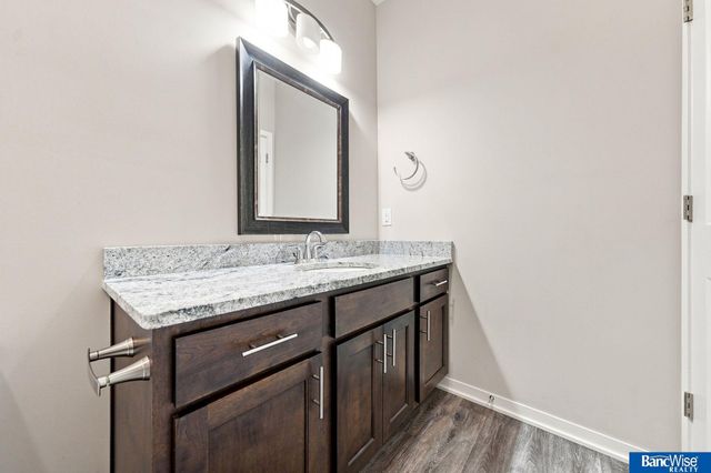 3719 Broadbear Road, Lincoln, NE 68516