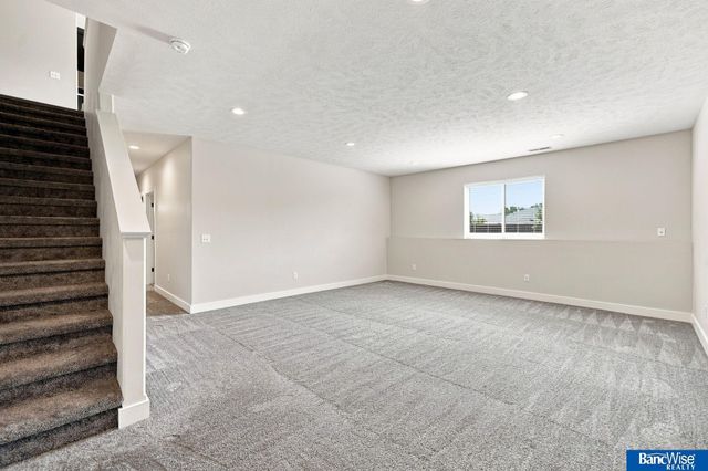 3719 Broadbear Road, Lincoln, NE 68516