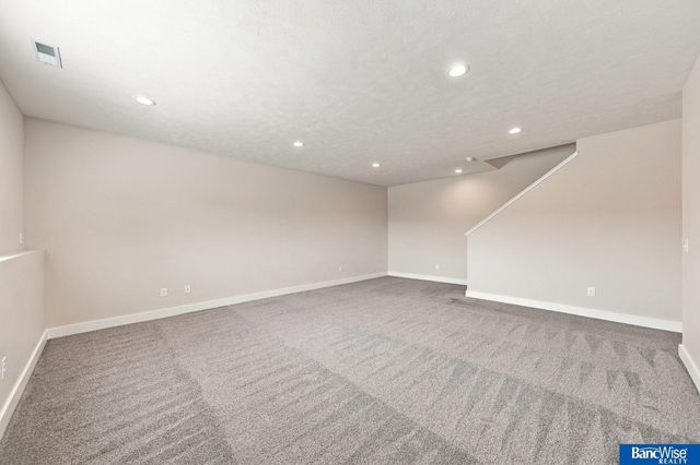 3719 Broadbear Road, Lincoln, NE 68516