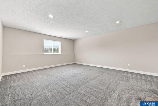 3719 Broadbear Road, Lincoln, NE 68516