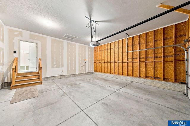 3719 Broadbear Road, Lincoln, NE 68516