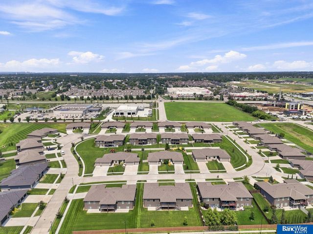3719 Broadbear Road, Lincoln, NE 68516