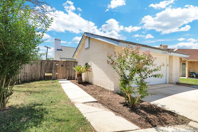 5900 LAKE SUPERIOR ST, San Antonio, TX 78222