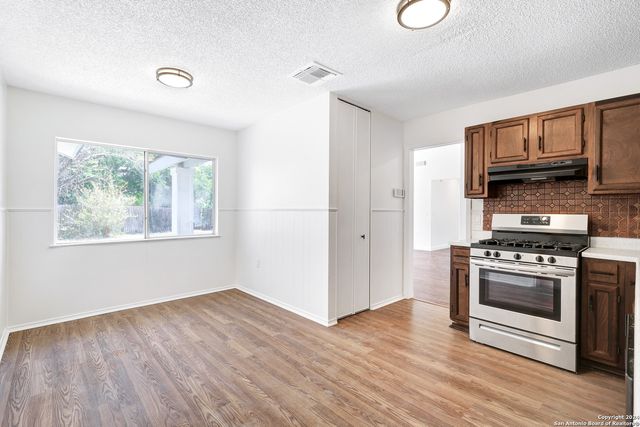 5900 LAKE SUPERIOR ST, San Antonio, TX 78222