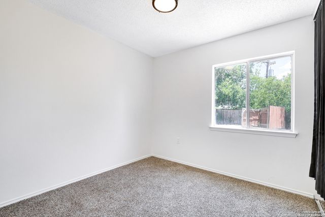 5900 LAKE SUPERIOR ST, San Antonio, TX 78222