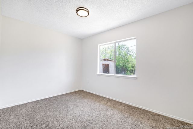 5900 LAKE SUPERIOR ST, San Antonio, TX 78222