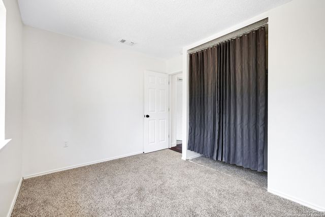 5900 LAKE SUPERIOR ST, San Antonio, TX 78222