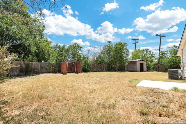 5900 LAKE SUPERIOR ST, San Antonio, TX 78222
