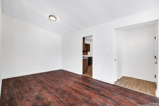 5900 LAKE SUPERIOR ST, San Antonio, TX 78222