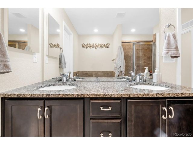 6049 Lynx Creek Cir, Erie, CO 80516