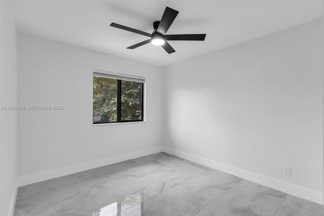 1411 NW 40th St B, Miami, FL 33142