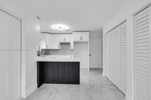 1411 NW 40th St B, Miami, FL 33142