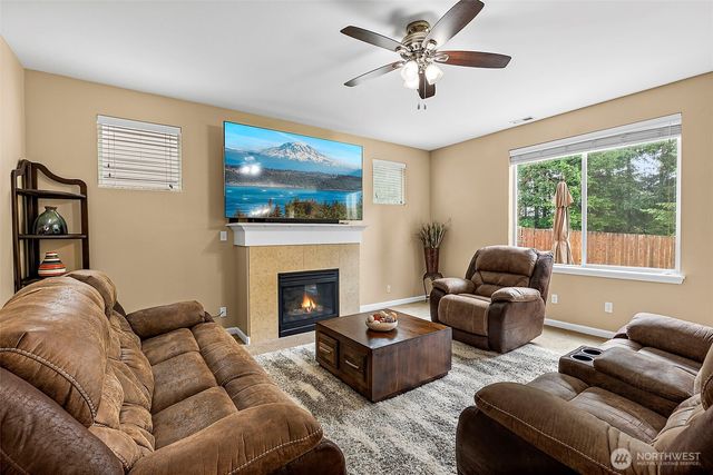 1440 Farina Loop SE, Olympia, WA 98513