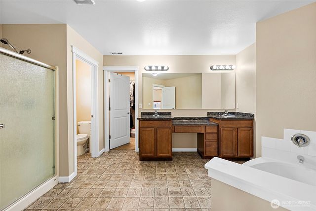 1440 Farina Loop SE, Olympia, WA 98513