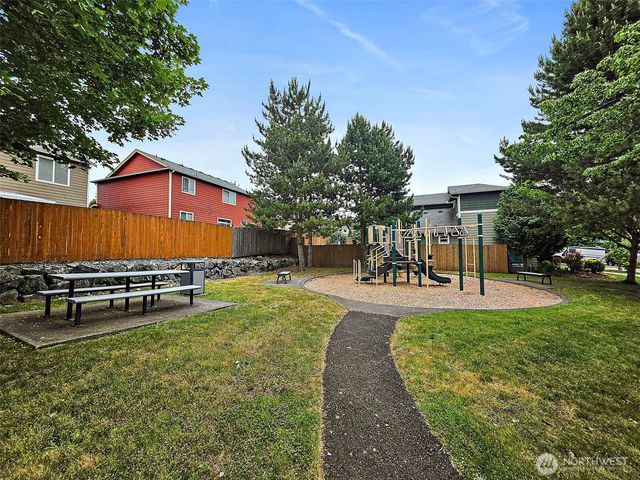 1440 Farina Loop SE, Olympia, WA 98513
