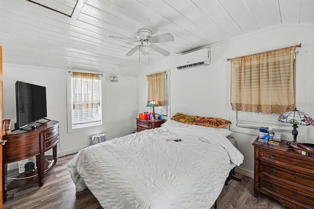 129 94TH AVENUE, Treasure Island, FL 33706