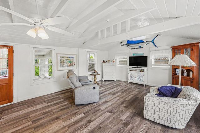 129 94TH AVENUE, Treasure Island, FL 33706