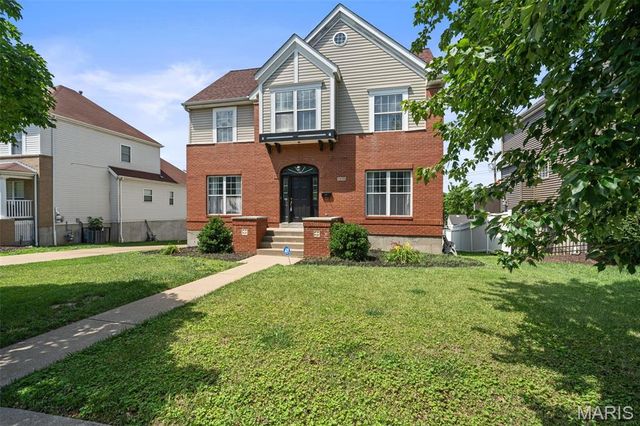 2915 Saint Vincent Avenue, St Louis, MO 63104