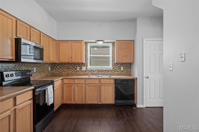 2915 Saint Vincent Avenue, St Louis, MO 63104