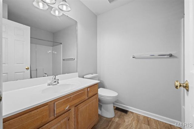 2915 Saint Vincent Avenue, St Louis, MO 63104