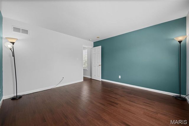 2915 Saint Vincent Avenue, St Louis, MO 63104
