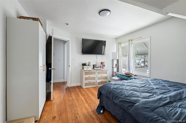 236 Maple Place, Mineola, NY 11501