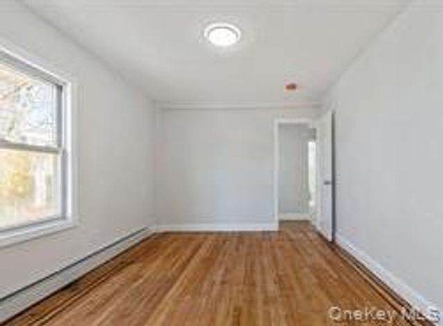 236 Maple Place, Mineola, NY 11501