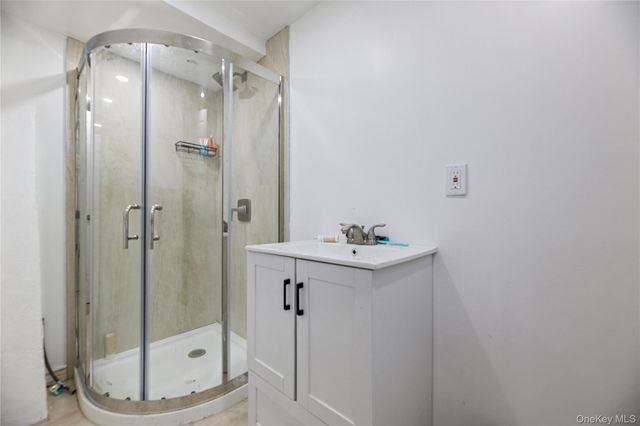 236 Maple Place, Mineola, NY 11501