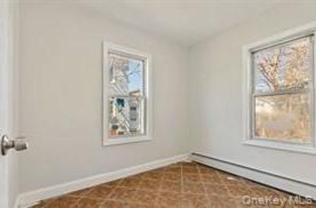 236 Maple Place, Mineola, NY 11501