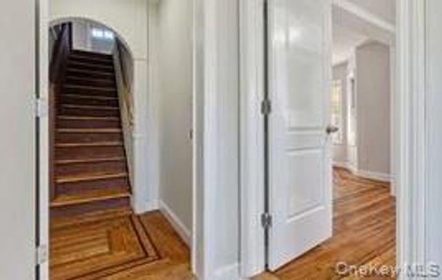 236 Maple Place, Mineola, NY 11501