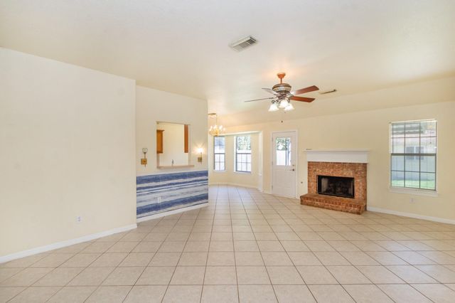 118 E 10th Street, Deer Park, TX 77536