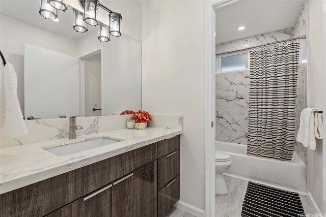 355 Opihikao Place 391, Honolulu, HI 96825