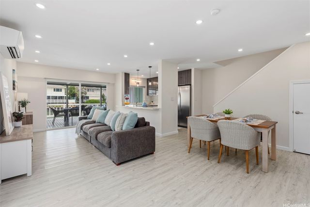 355 Opihikao Place 391, Honolulu, HI 96825