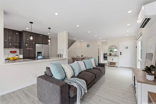 355 Opihikao Place 391, Honolulu, HI 96825