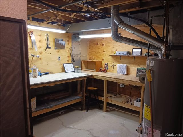 20445 Villa Grande Circle, Clinton Charter Township, MI 48038