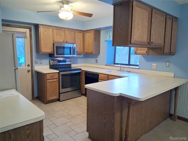 20445 Villa Grande Circle, Clinton Charter Township, MI 48038