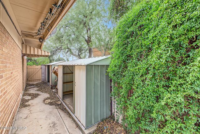7761 E Elida Street, Tucson, AZ 85715