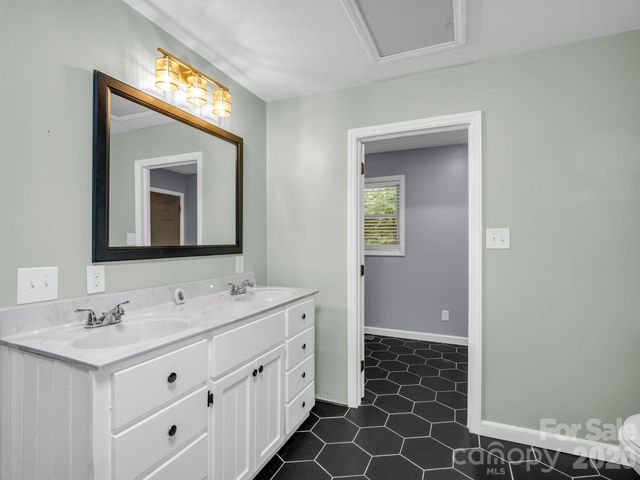 103 Ross Road, Shelby, NC 28150