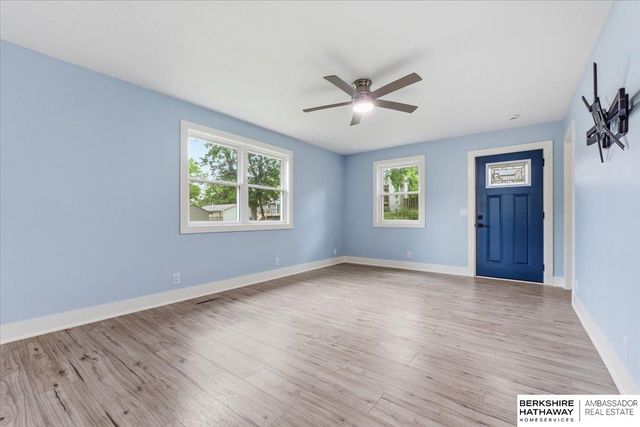 2219 N 143rd Circle, Omaha, NE 68164