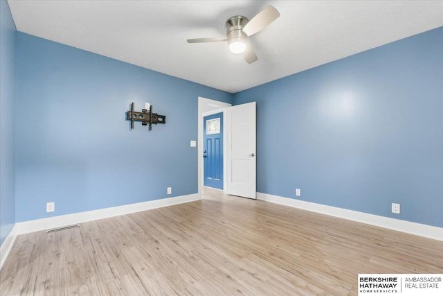 2219 N 143rd Circle, Omaha, NE 68164