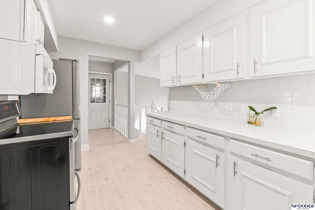 1015 N 83rd Street, Omaha, NE 68114