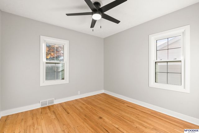 1015 N 83rd Street, Omaha, NE 68114