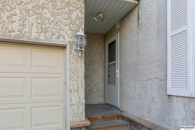 1015 N 83rd Street, Omaha, NE 68114