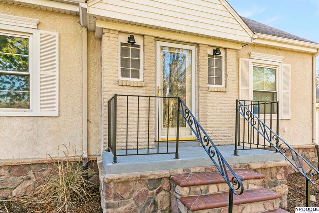 1015 N 83rd Street, Omaha, NE 68114