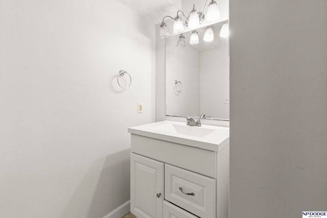 1015 N 83rd Street, Omaha, NE 68114