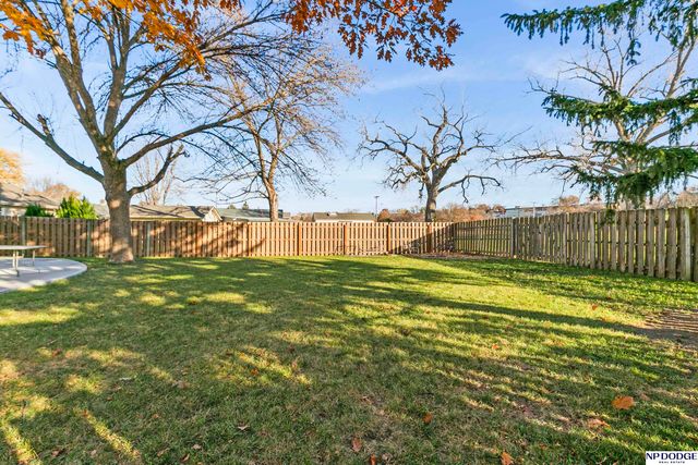 1015 N 83rd Street, Omaha, NE 68114