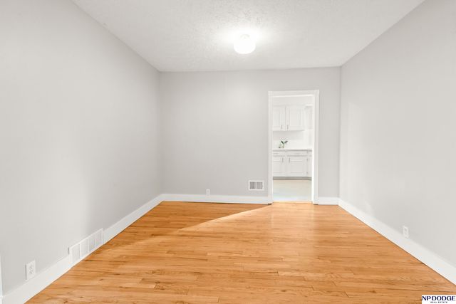 1015 N 83rd Street, Omaha, NE 68114