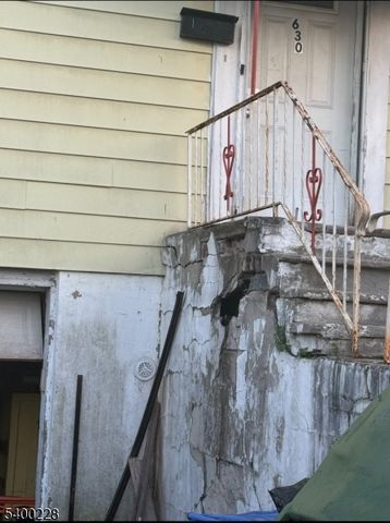 630 Jackson Ave, Linden City, NJ 07036