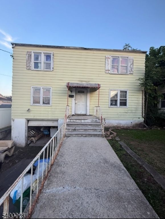 630 Jackson Ave, Linden City, NJ 07036