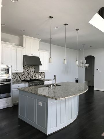 6321 Smithwick Drive, Mckinney, TX 75070